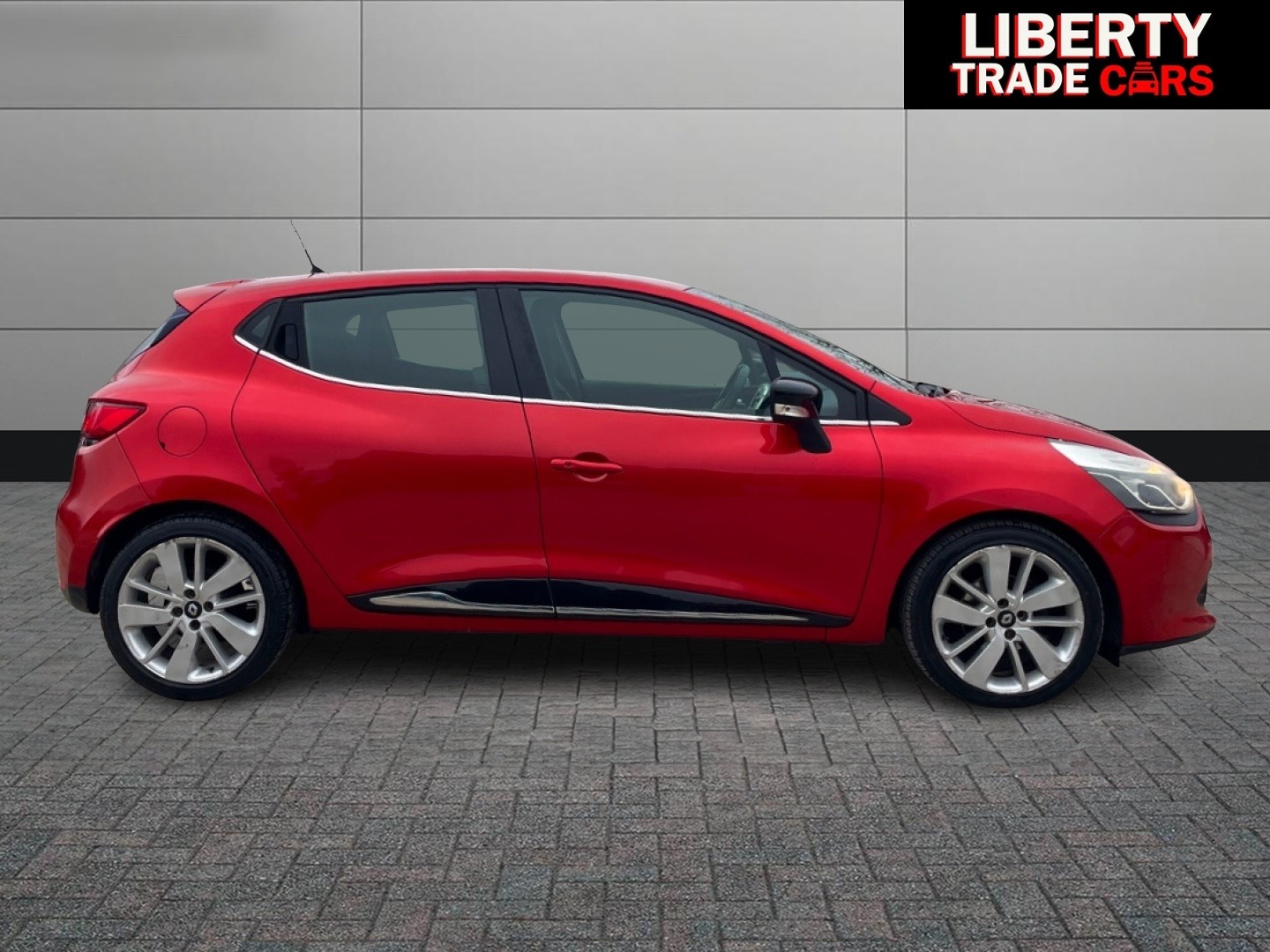 Used Renault Clio 2016 for sale - 77447697: Photo 11