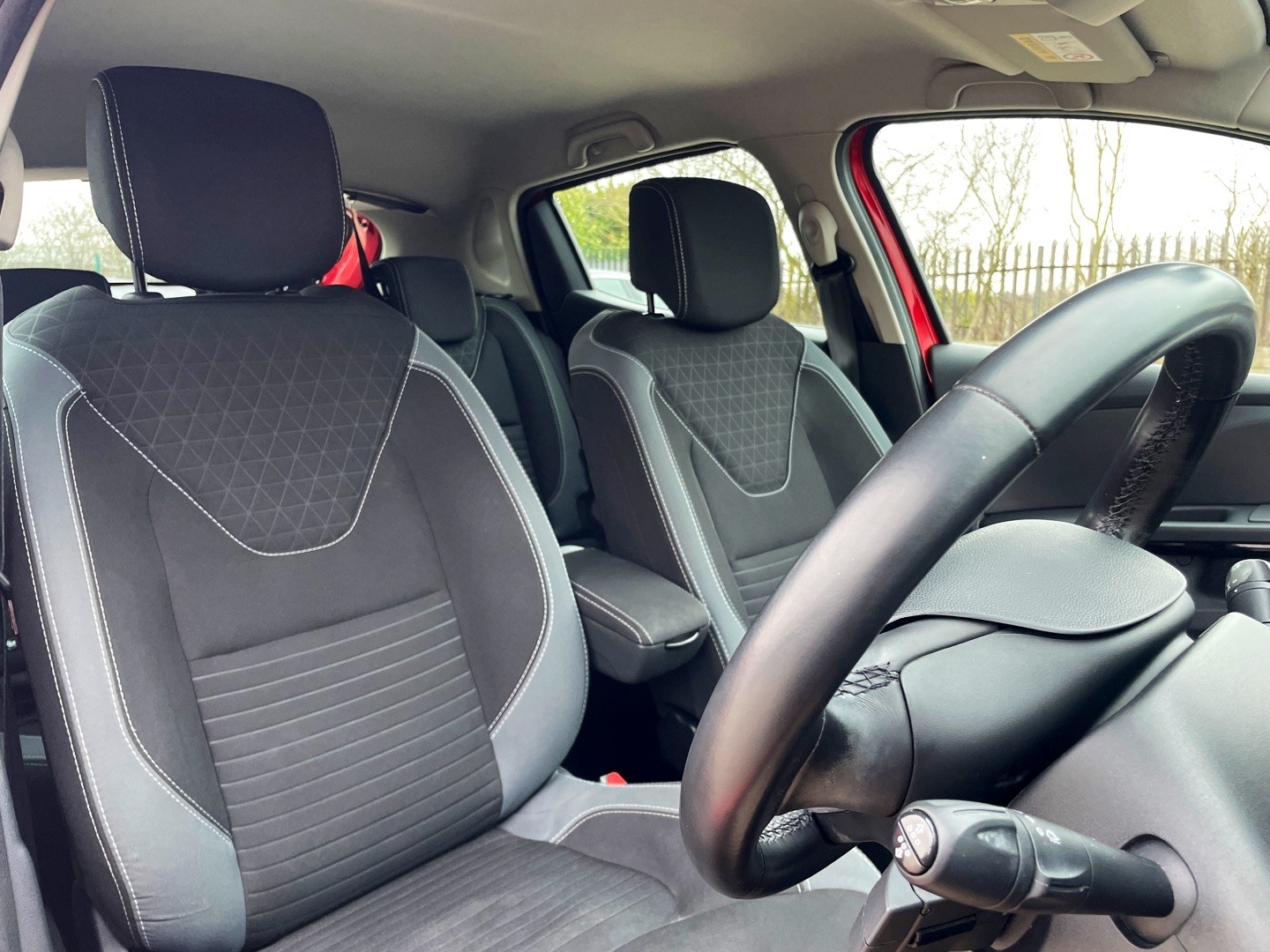 Used Renault Clio 2016 for sale - 77447697: Photo 15