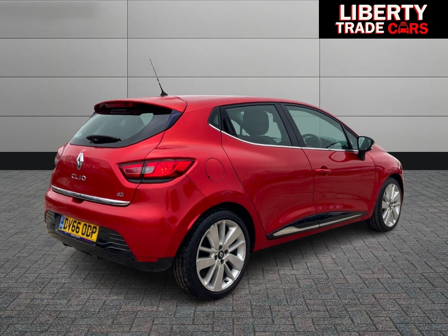 Used Renault Clio 2016 for sale - 77447697: Photo 8