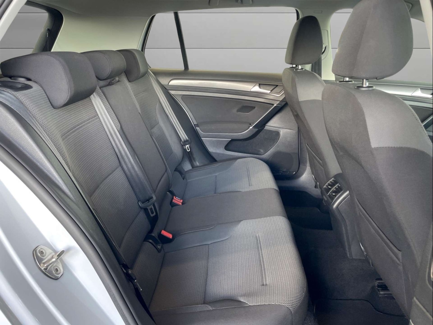 Used Volkswagen Golf 2017 for sale - 76628310: Photo 14