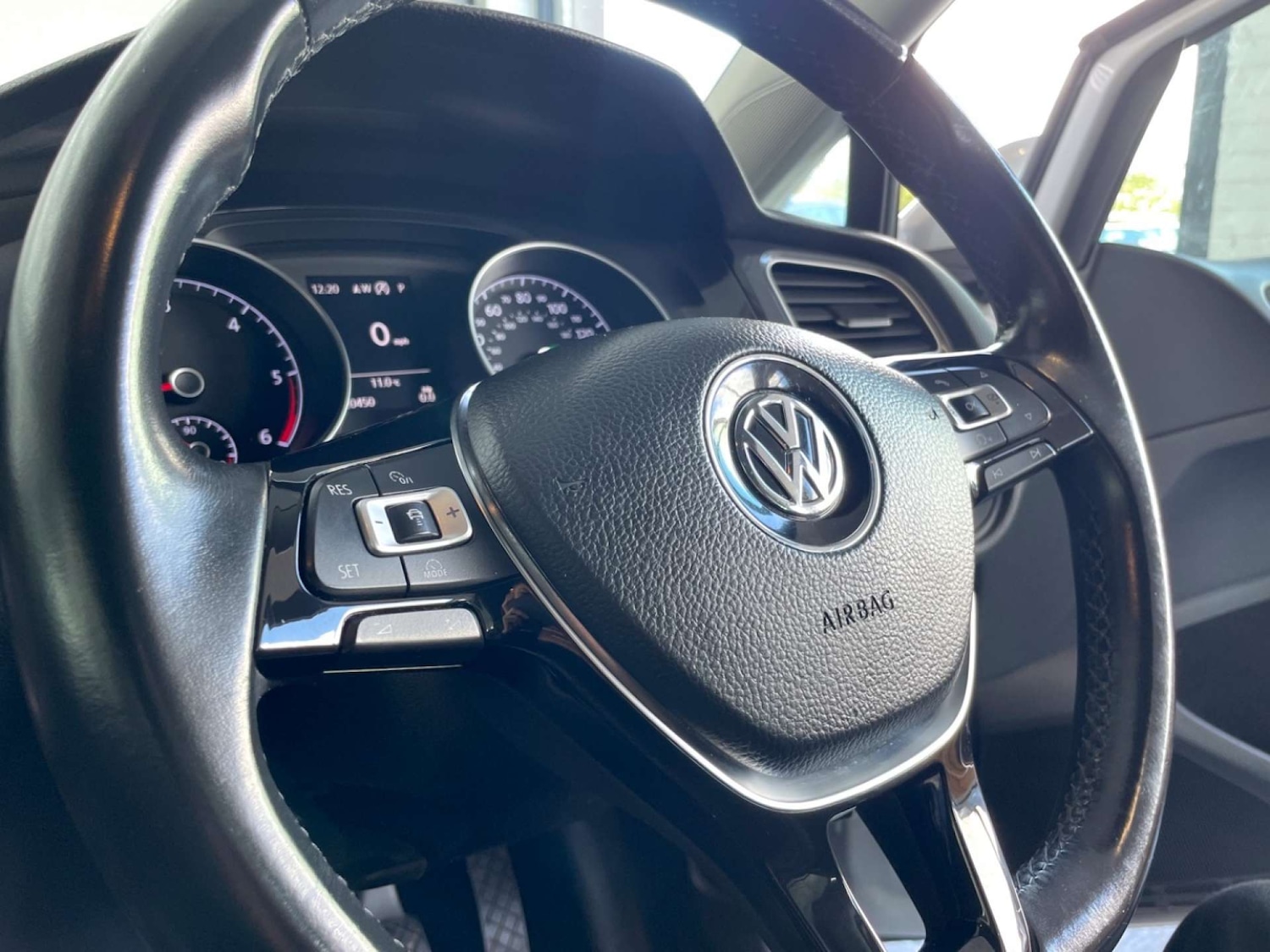 Used Volkswagen Golf 2017 for sale - 76628310: Photo 17