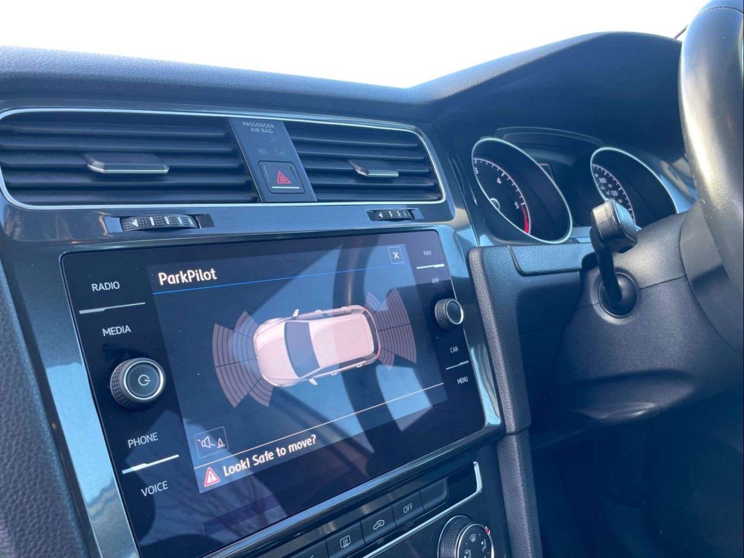 Used Volkswagen Golf 2017 for sale - 76628310: Photo 19