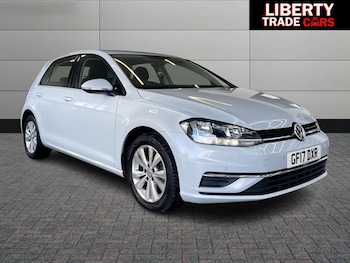 Used Volkswagen Golf 2017 for sale - 76628310: Photo