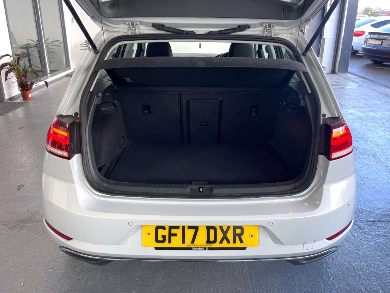 Used Volkswagen Golf 2017 for sale - 76628310: Photo 21