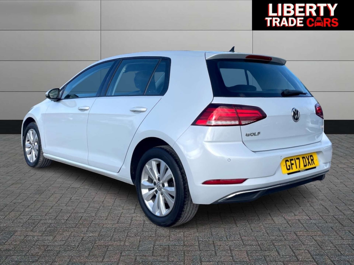 Used Volkswagen Golf 2017 for sale - 76628310: Photo 7