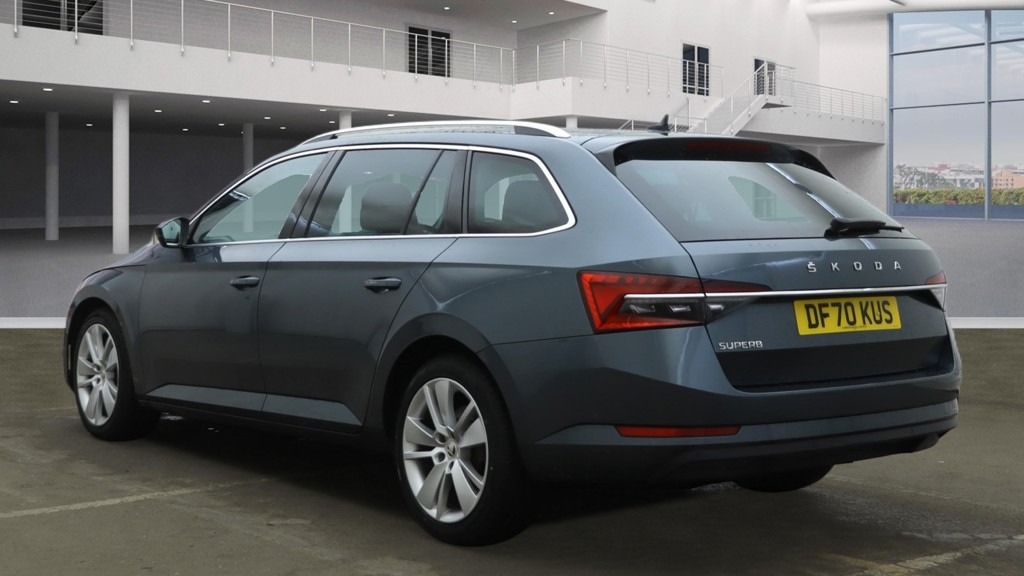 Used Skoda Superb 2021 for sale - 77592004: Photo 2