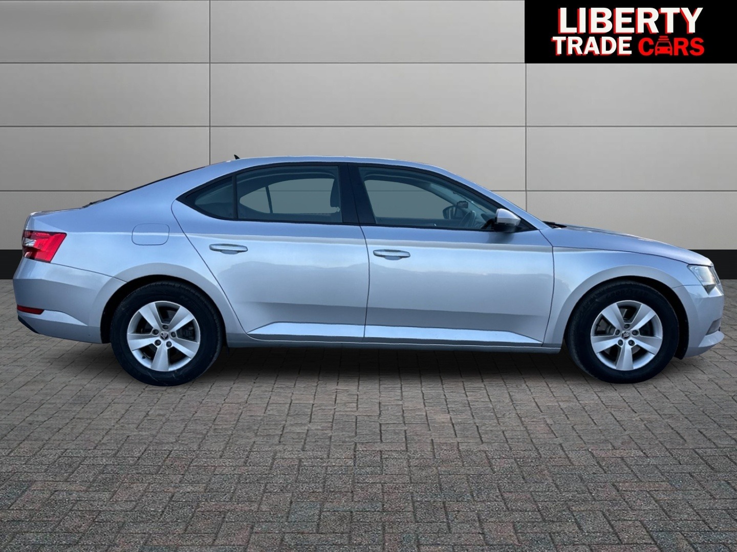 Used Skoda Superb 2019 for sale - 77087625: Photo 12