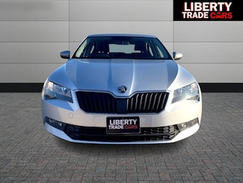 Used Skoda Superb 2019 for sale - 77087625: Photo