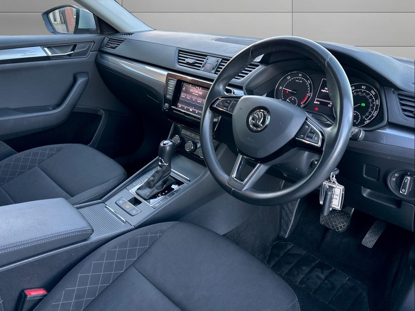 Used Skoda Superb 2019 for sale - 77087625: Photo 3