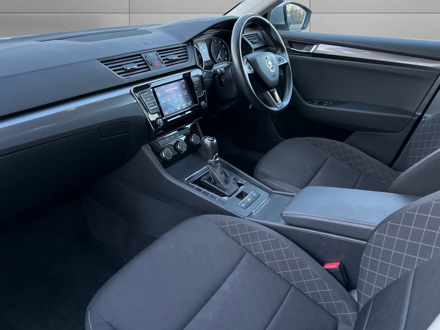 Used Skoda Superb 2019 for sale - 77087625: Photo 6