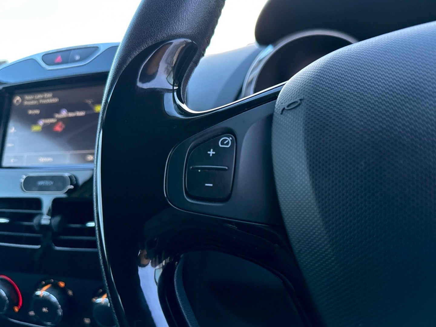 Used Renault Clio 2013 for sale - 77019291: Photo 20