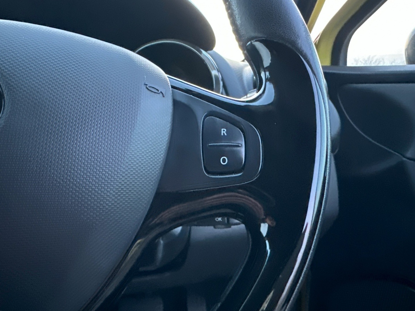 Used Renault Clio 2013 for sale - 77019291: Photo 21