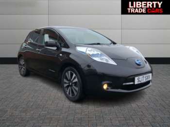 2017 - Leaf Tekna 30kWh 5dr EV Electric FSH