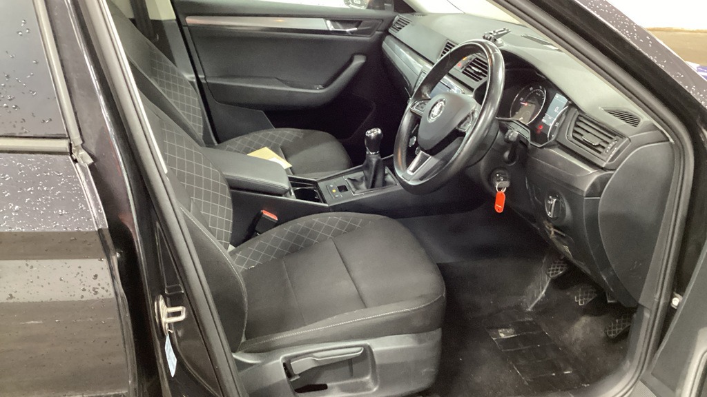 Used Skoda Superb 2018 for sale - 76845928: Photo 4