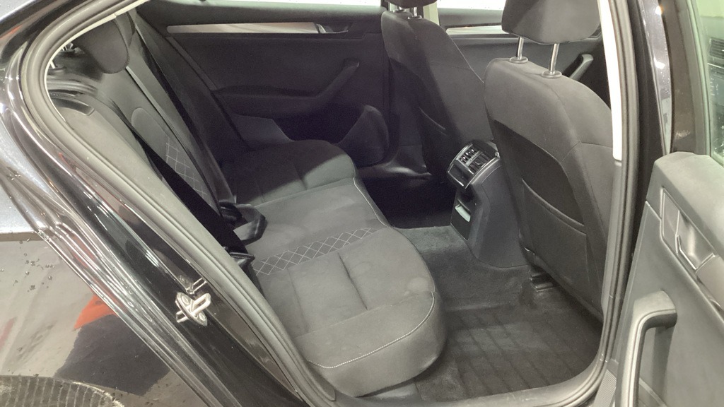 Used Skoda Superb 2018 for sale - 76845928: Photo 5