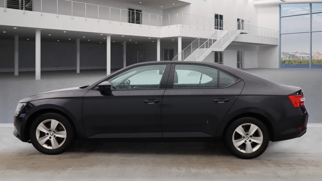 Used Skoda Superb 2018 for sale - 76845928: Photo 8