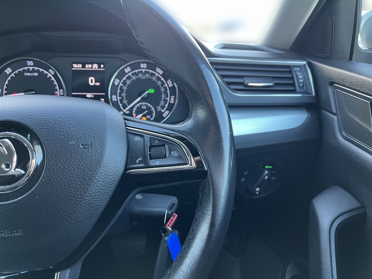 Used Skoda Superb 2018 for sale - 77702654: Photo 16