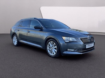 2018 (18) - 1.6 TDI CR SE TECHNOLOGY DSG AUTOMATIC ESTATE EURO 6 5-Door
