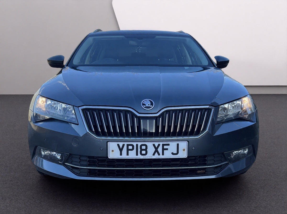 Used Skoda Superb 2018 for sale - 77702654: Photo 2