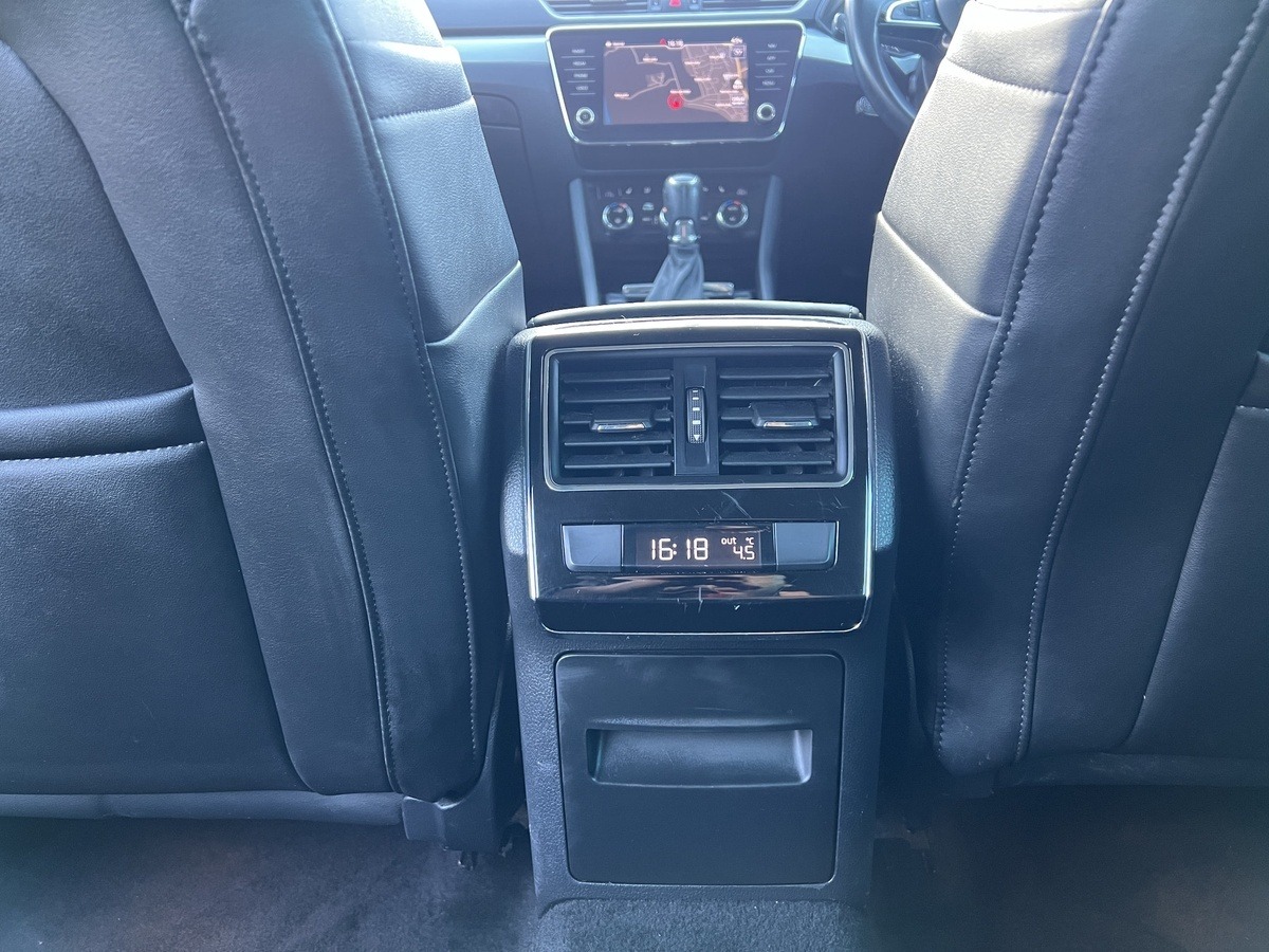 Used Skoda Superb 2018 for sale - 77702654: Photo 21