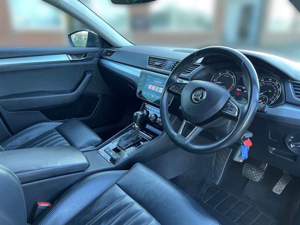 Used Skoda Superb 2018 for sale - 77702654: Photo 9