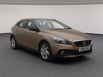 Used Volvo V40 2016 for sale - 78992319: Photo