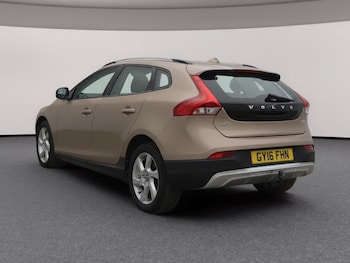 Used Volvo V40 2016 for sale - 78992319: Photo
