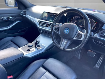 Used BMW 3 Series 2021 for sale - 76628309: Photo