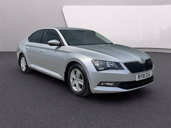 Used Skoda Superb 2018 for sale - 79277425: Photo