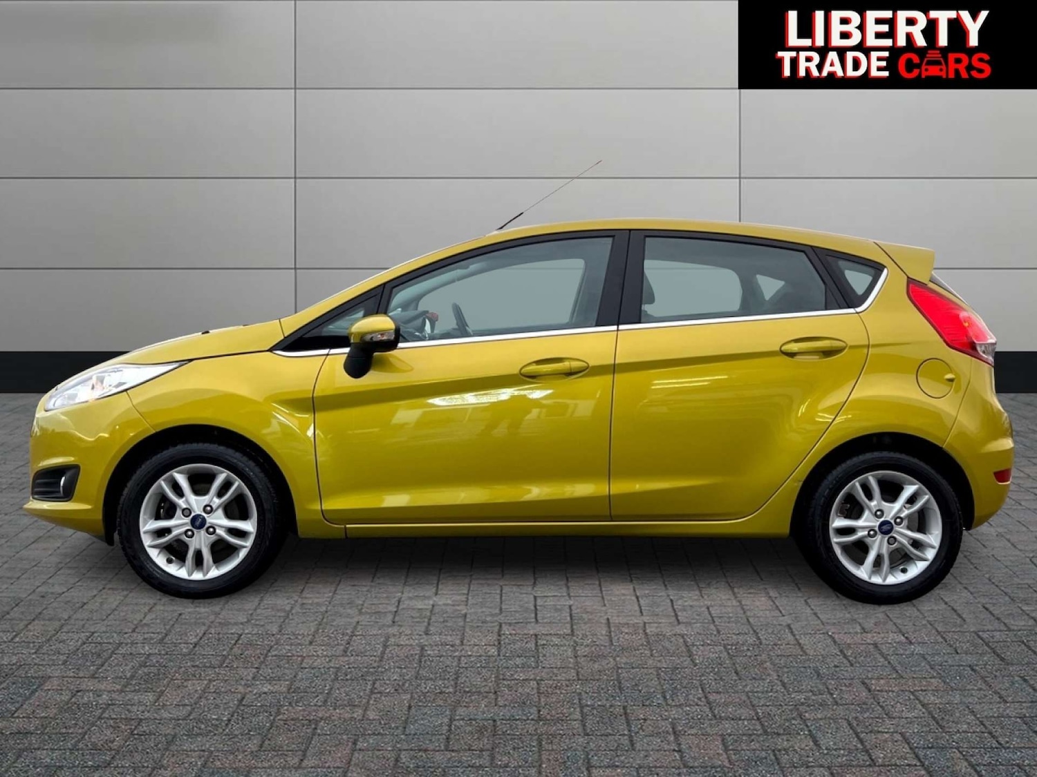 Used Ford Fiesta 2014 for sale - 76628311: Photo 5