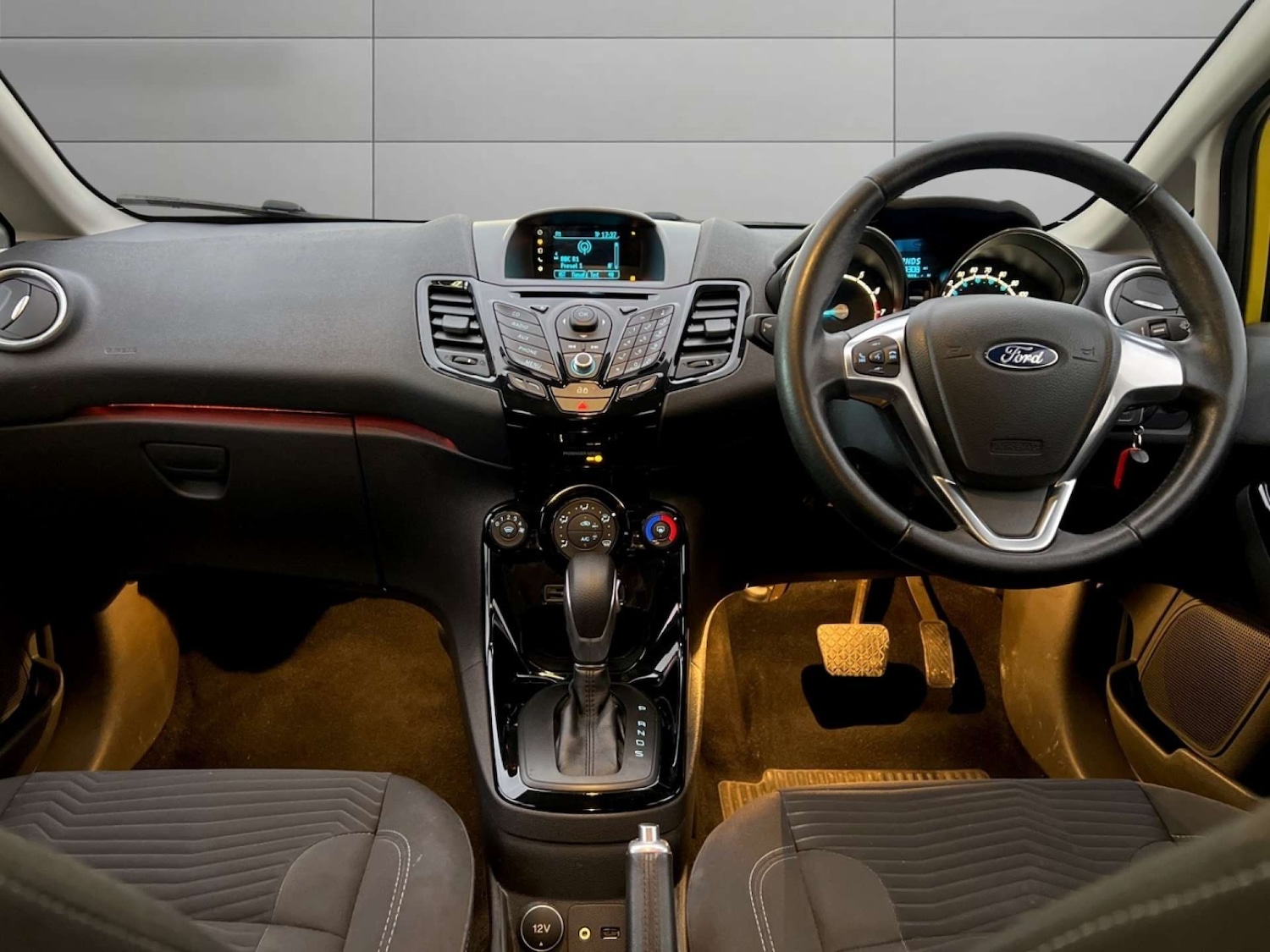 Used Ford Fiesta 2014 for sale - 76628311: Photo 6