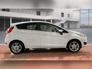 Used Ford Fiesta 2016 for sale - 77019517: Photo