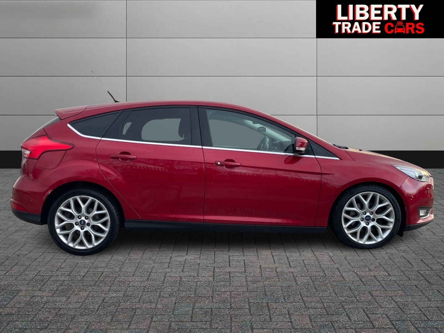 Used Ford Focus 2016 for sale - 77008486: Photo 10