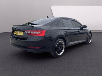 Used Skoda Superb 2018 for sale - 78513847: Photo