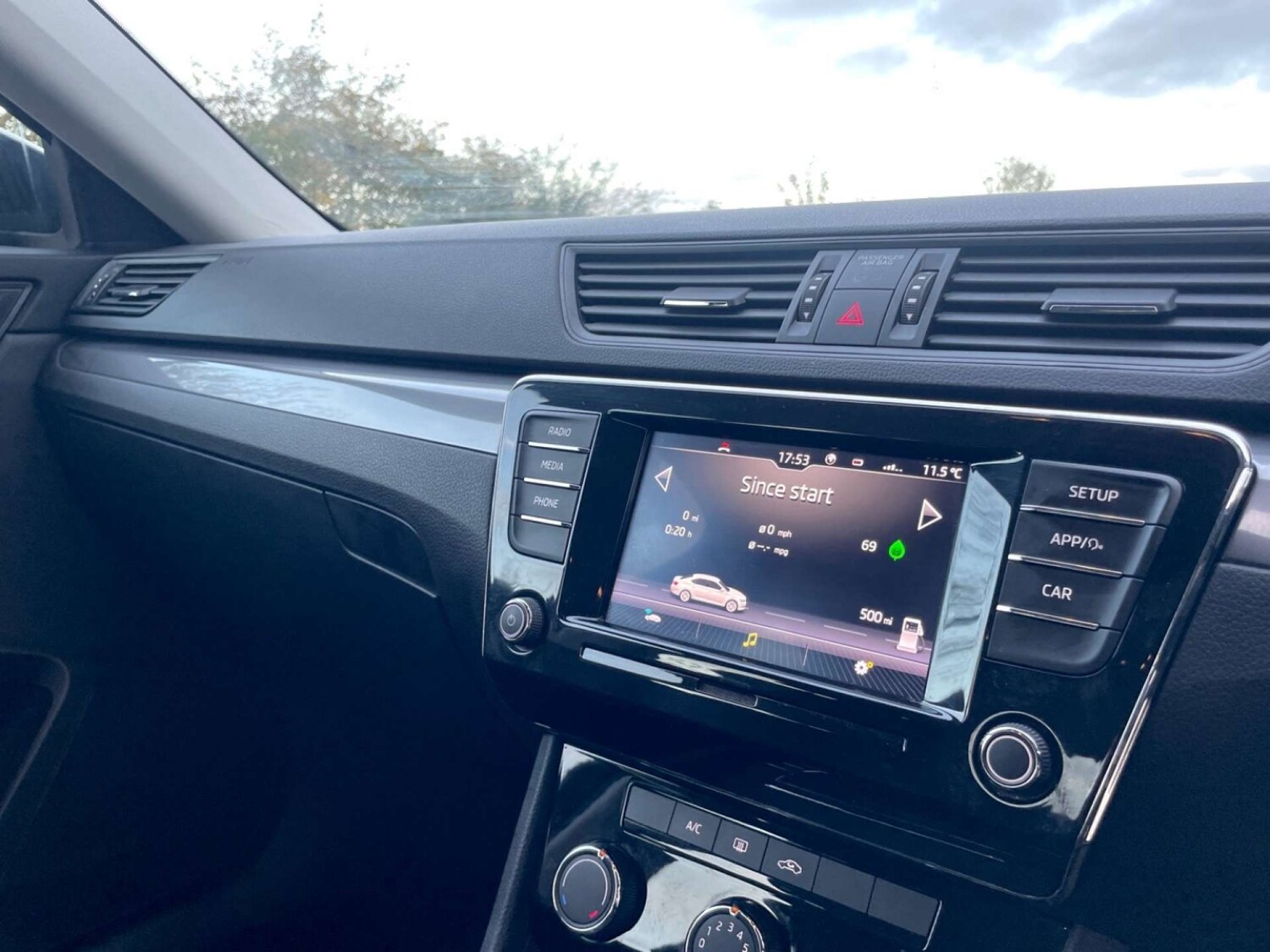 Used Skoda Superb 2019 for sale - 76628288: Photo 25