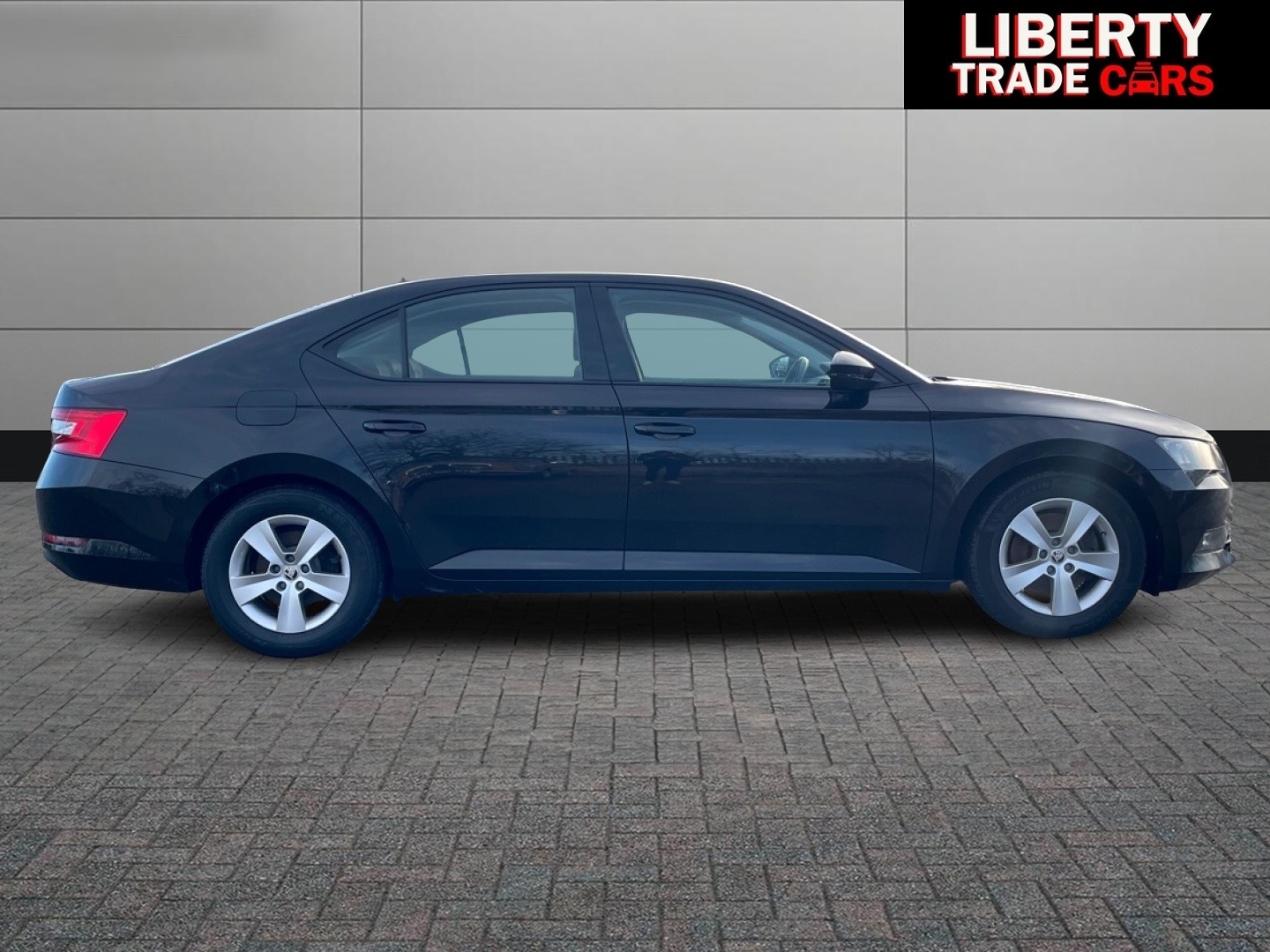 Used Skoda Superb 2019 for sale - 76628288: Photo 33