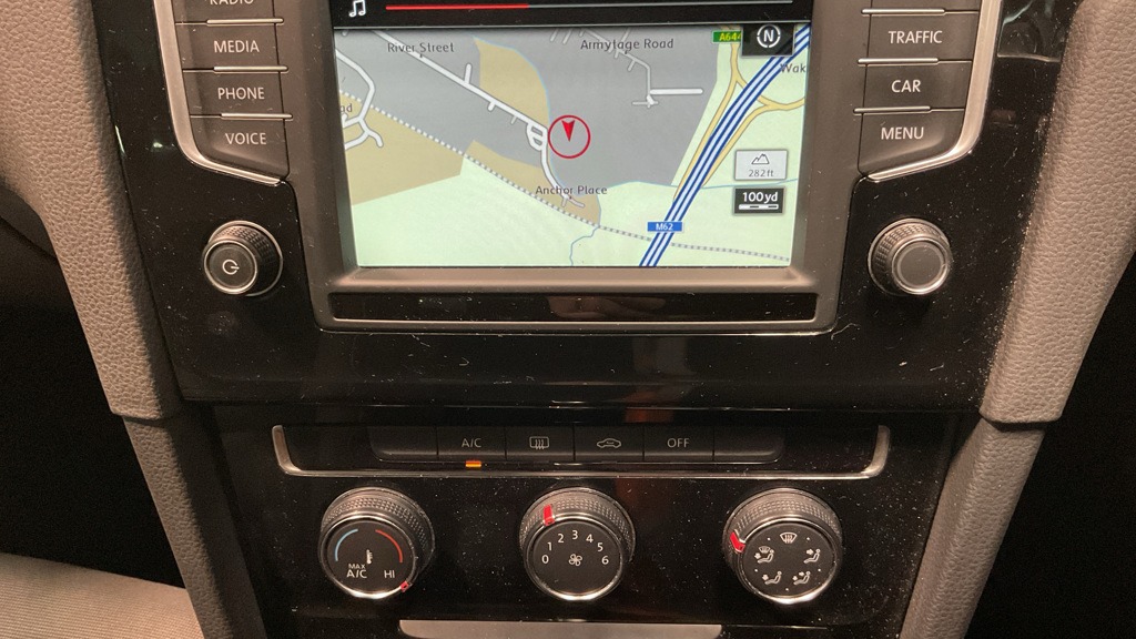 Used Volkswagen Golf 2016 for sale - 76848920: Photo 10