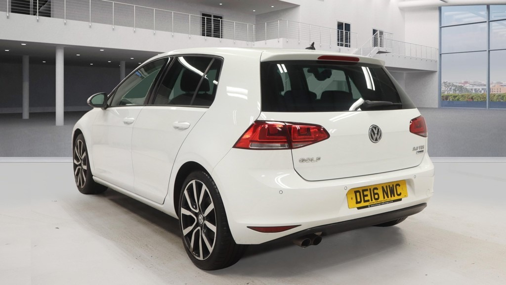 Used Volkswagen Golf 2016 for sale - 76848920: Photo 2