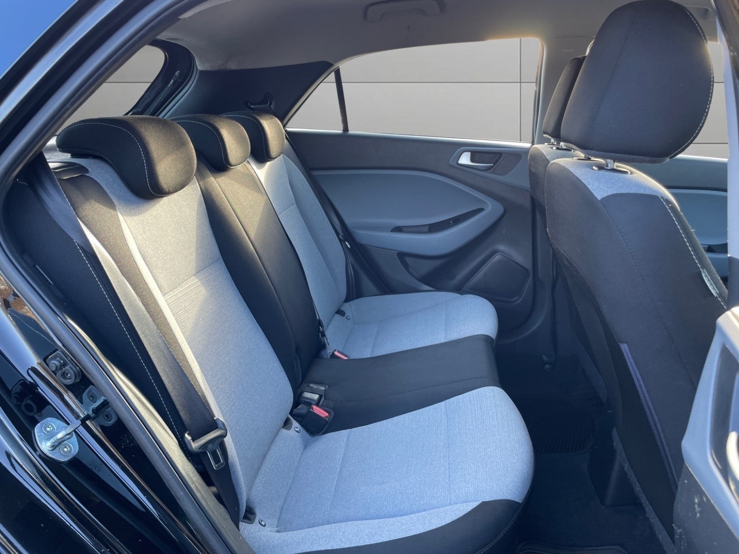 Used Hyundai i20 2015 for sale - 76848908: Photo 16