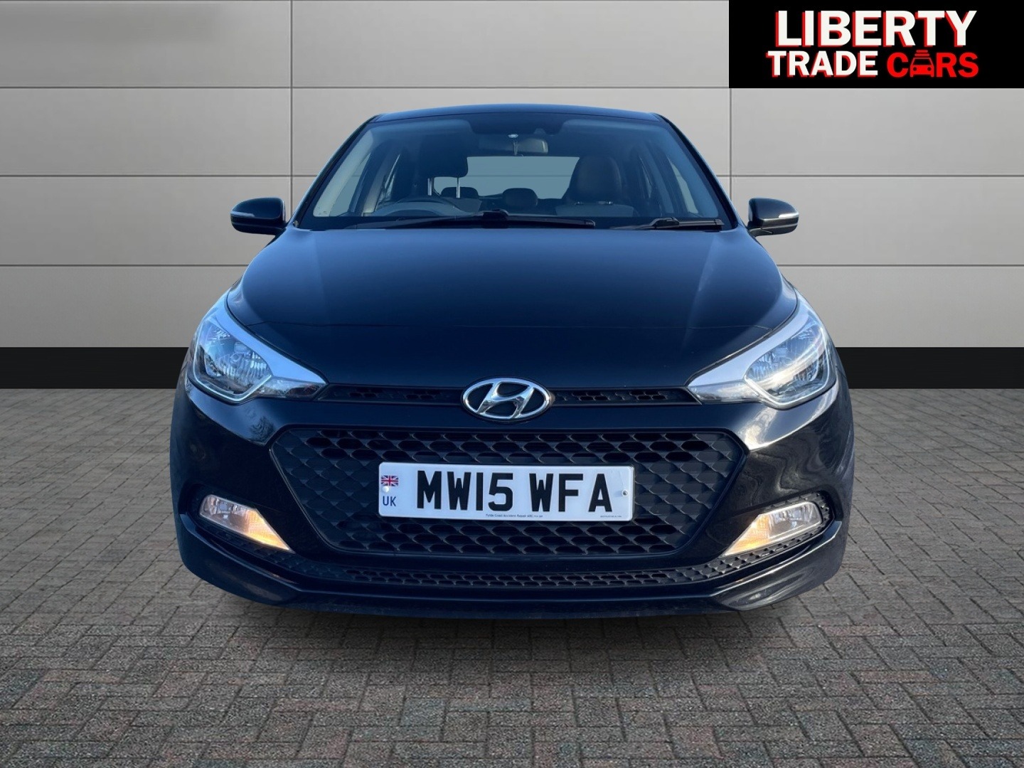Used Hyundai i20 2015 for sale - 76848908: Photo 2