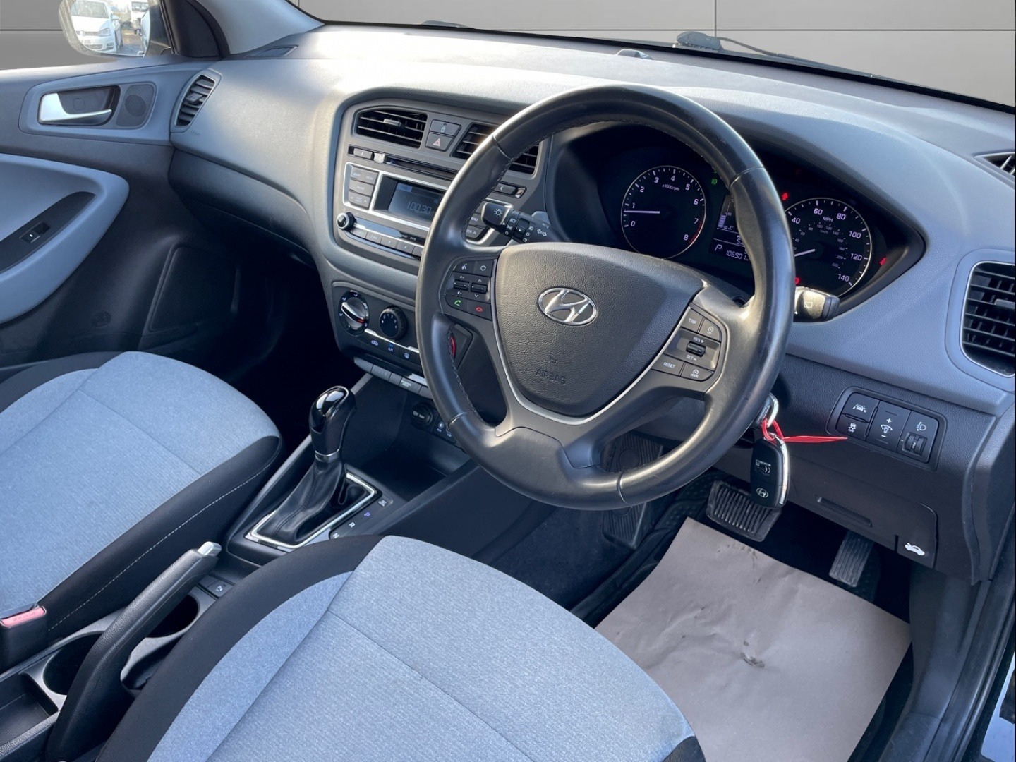 Used Hyundai i20 2015 for sale - 76848908: Photo 4