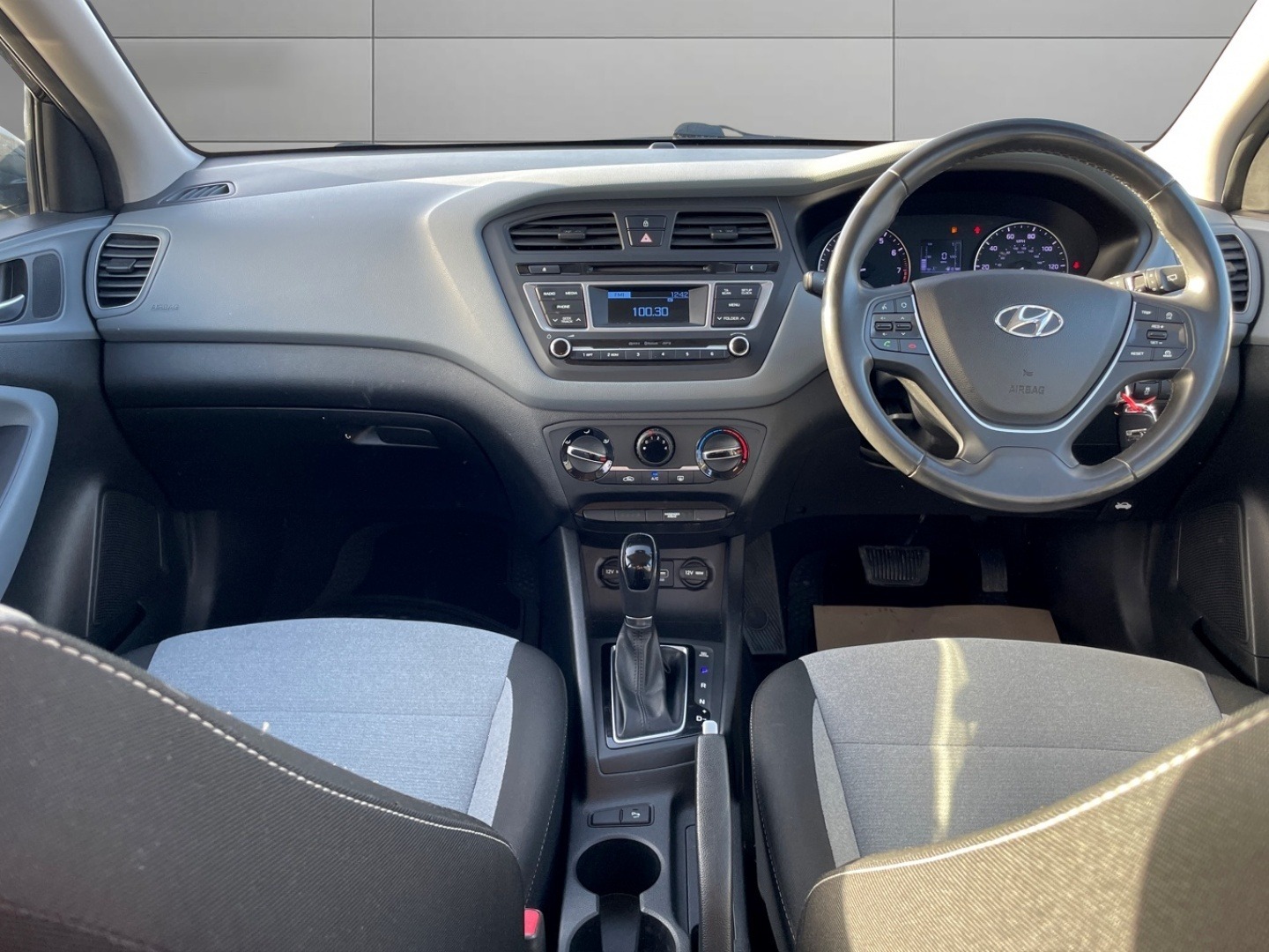 Used Hyundai i20 2015 for sale - 76848908: Photo 8