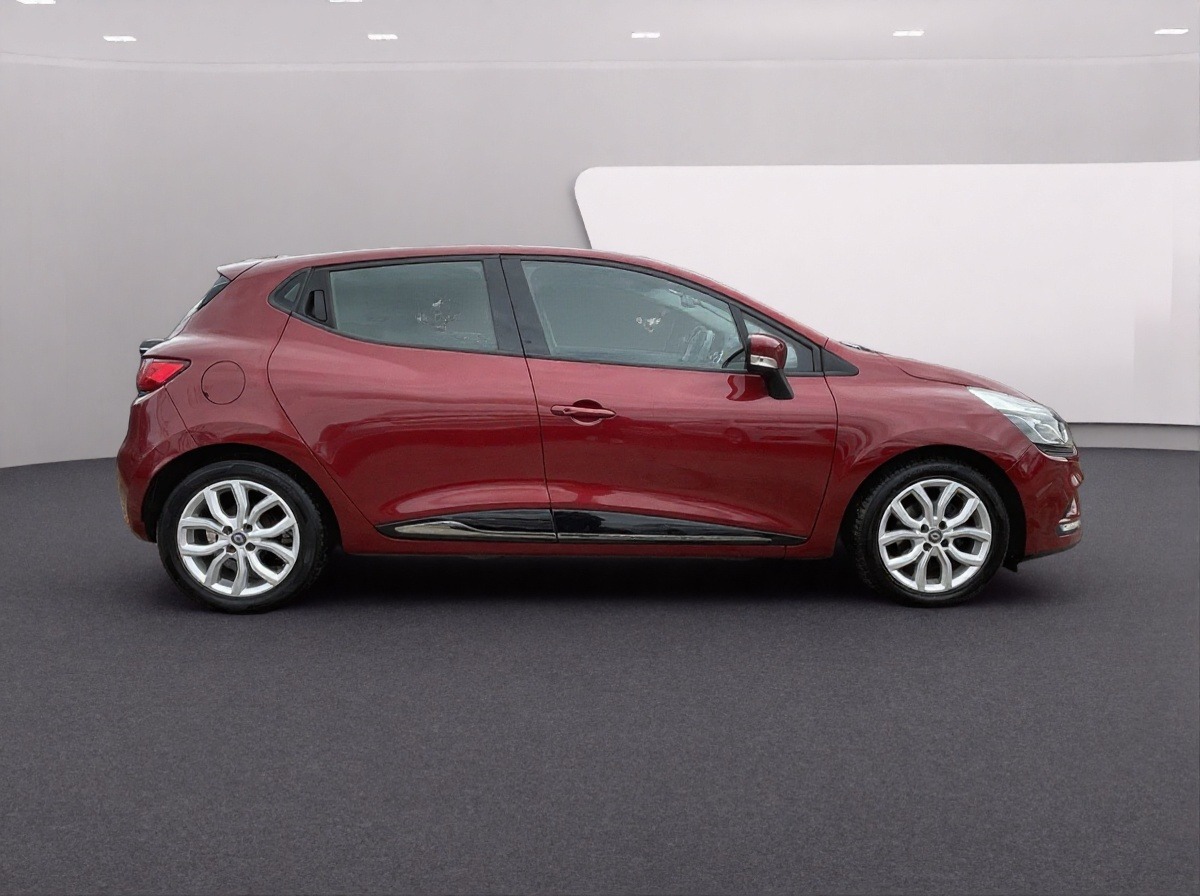 Used Renault Clio 2017 for sale - 77776557: Photo 17