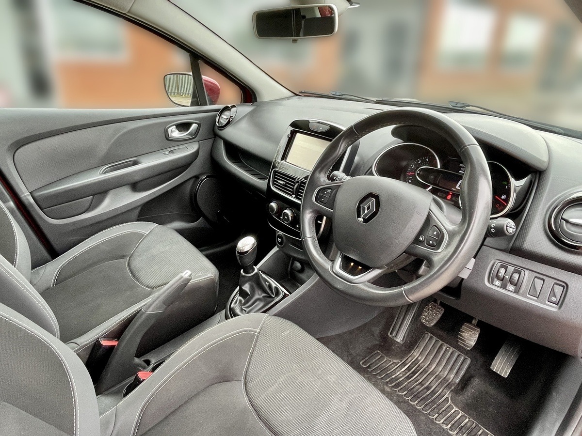 Used Renault Clio 2017 for sale - 77776557: Photo 18