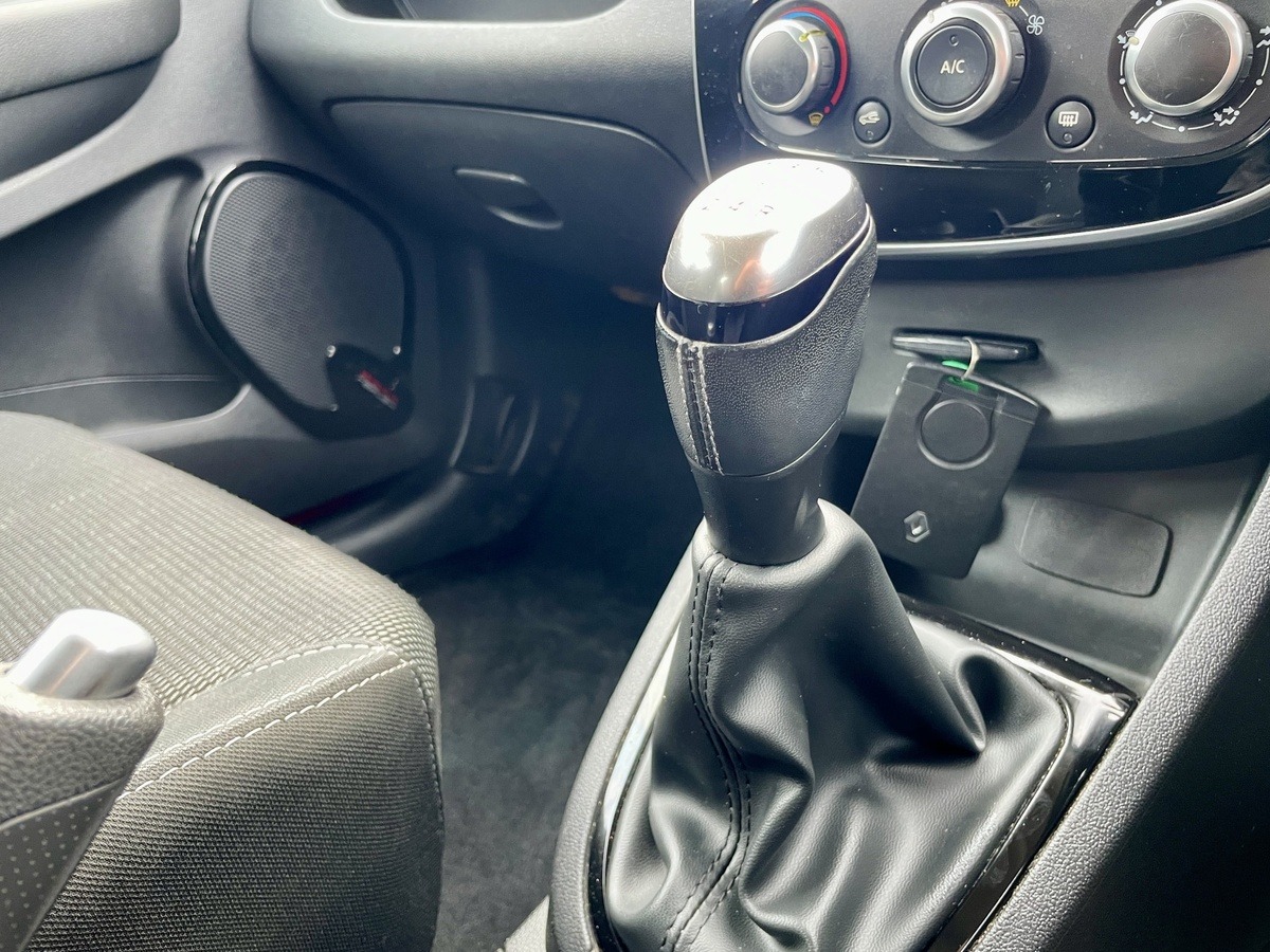 Used Renault Clio 2017 for sale - 77776557: Photo 4