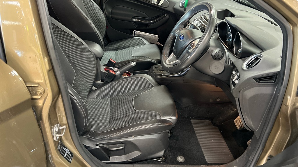 Used Ford Fiesta 2013 for sale - 77166077: Photo 3