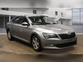 Used Skoda Superb 2019 for sale - 77591806: Photo