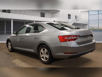 Used Skoda Superb 2019 for sale - 77591806: Photo