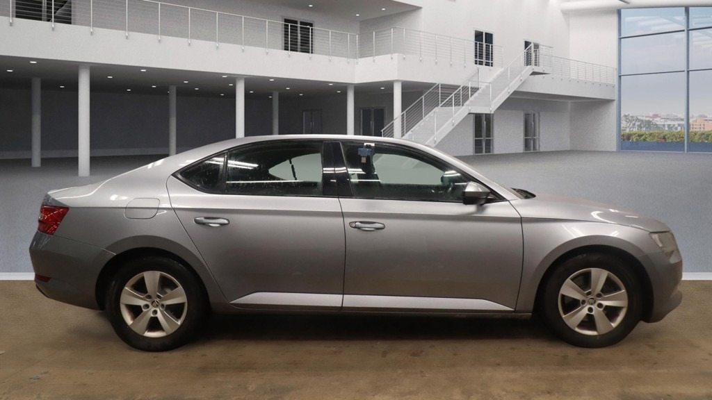 Used Skoda Superb 2019 for sale - 77591806: Photo 3