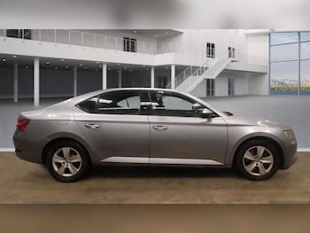Used Skoda Superb 2019 for sale - 77591806: Photo